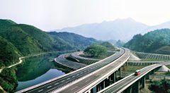 江西将完善路网升级——公路铺平农村致富坦途