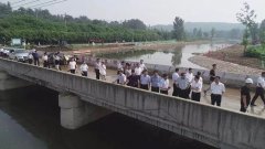 义马市四大班子领导及相关局委负责人观摩我公司监理的涧河石佛段工程