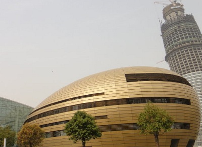 甲级监理公司小议地标性建筑的艺术性和安全性