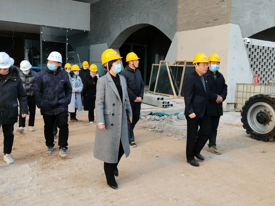 洛阳市委领导视察1.jpg